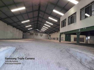 Di Sewakan Gudang Tambak Sawah