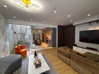 DIJUAL / DISEWAKAN RUMAH MODERN FULL FURNISH ROLLING HILLS (SMART HOME)
