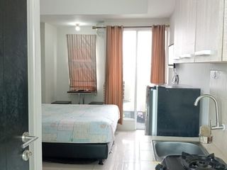 Belmont Residence Studio Furnished Hoek lt 12
