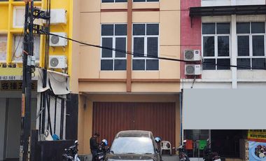 Jual Ruko Taman Ratu, Kebon Jeruk Jakarta Barat - 3 Lantai LB 210 m² SHM, Jalan Utama Cocok Usaha & Investasi