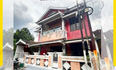Rumah Megah 2 Lantai Muka Lebar 12m Strategis Dekat Fajar Indah & UMS di Baturan Colomadu Karanganyar