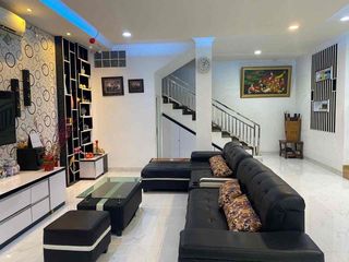 DIJUAL CEPAT!! Rumah Cantik Siap Huni Dengan lingkungan yang nyaman