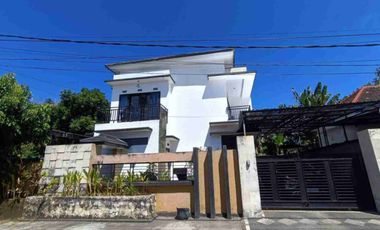 Jual Rumah 2lt + Kolam Renang Masih terawat Jl Goa Gong Ungasan Kuta Selatan area Investasi strategis.
