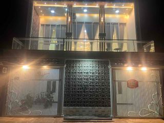 DI JUAL CEPAT RUMAH BAGUS 2LANTAI SIAP HUNI