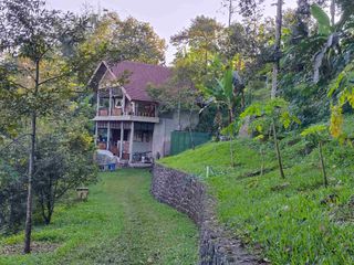 DIJUAL VILA TRAWAS