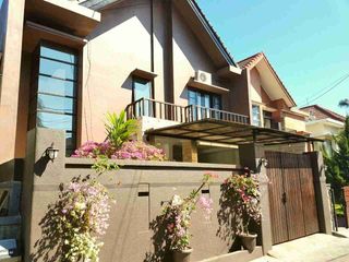 rumah lantai 2 suwung