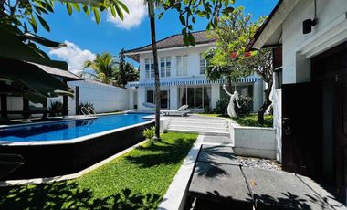 For sale villa Mediteranian full furnished lokasi bumbak umalas