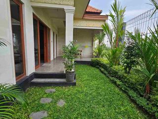House full furnished with rice field view