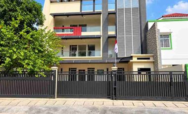 Kos Kos-an  45 Kamar 3 Lantai Cempaka Putih - LT 398 M², Hunian 80%