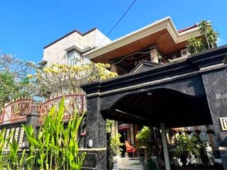 Rumah Villa Full Furnished 4 Kamar Tidur Disewakan di Denpasar Barat