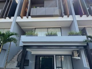 Brand New Rumah 3,5 Lantai Dalam Cluster Eksklusif di Jagakarsa