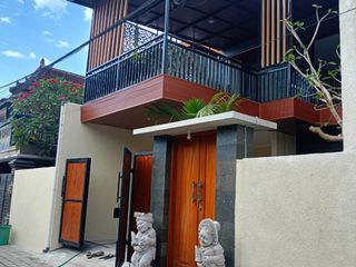 DIJUAL RUMAH BARU SIAP HUNI DI SANUR KAUH, DENPASAR, BALI