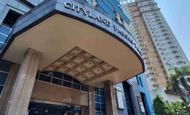 RARE FIND: 150 sqm Ready-to-Use High-Floor Office Space in Makati