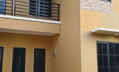 Jual Rumah 2 Lantai Bangunan Luas 118m² Griya Wiloka Jatikramat – Free 2 AC + Carport