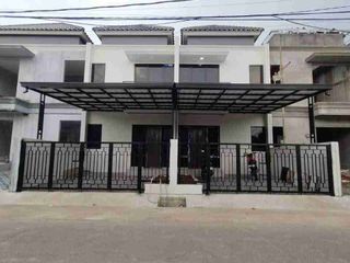 DIJUAL RUMAH 2 LANTAI BARU LOKASI JATIRADEN BEKASI SELATAN