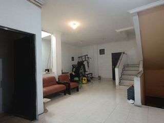 Dijual Langka! Ruko+Gudang 4 Lantai Nol Jalan Raya Menur Pumpungan