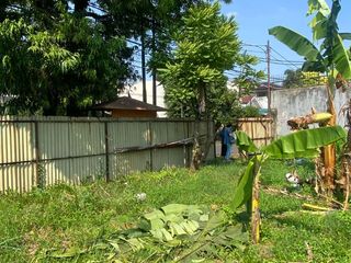 DIJUAL Serius KAVLING @Tosiga kebon Jeruk Jakarta Barat ukuran 868 meter dekat lapangan tenis