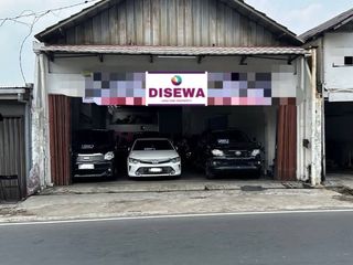 Disewakan Ruko Ex Showroom di Pondok Bambu Duren Sawit