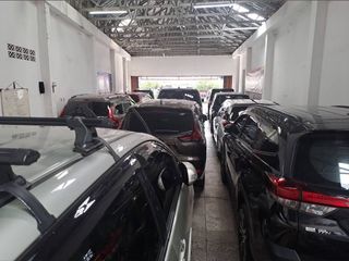 Disewakan Ruko Ex Showroom di Pondok Bambu Duren Sawit