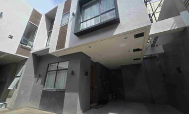 2 storey townhouse near Rockwell town plaza