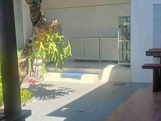 Dijual Rumah Lantai 2