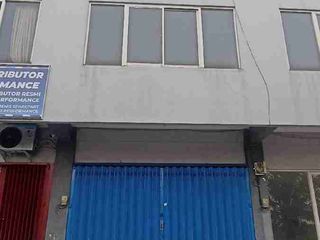 DISEWAKAN MURAH RUKO 3 LANTAI