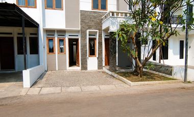 Disewakan Rumah Dalam Perumahan Lokasi di Ciganjur Dekat Taman Tebuya