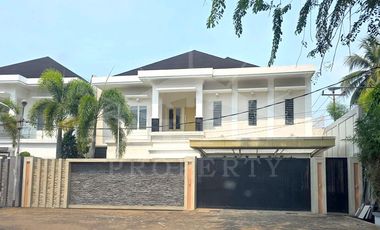 Jual Cepat! Rumah Mewah Pusat Kota Harga Dibawah NJOP