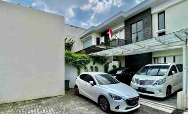 RUMAH TAMAN DIJUAL – PRIVATE TOWNHOUSE, JAKARTA SELATAN