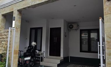 DIJUAL RUMAH 2 LANTAI SEMI FURNISHED DI GATSU BARAT, DENPASAR, BALI