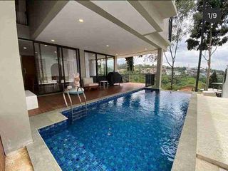 Dijual Villa Dago view lembah langsung dapat ROI fasilitas Kolam renang Hangat jacuzzy karoke