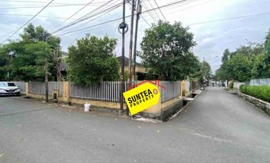 Jual Rumah Hook & Hitung Tanah di Pondok Pinang