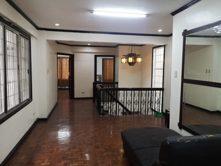 5BR with 3 Parking 2-Storey Townhouse FOR LEASE in Scout Area, Quezon City