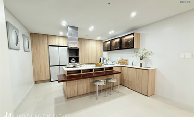 3BR Condominium / Flat (243sqm unit inside Clark )