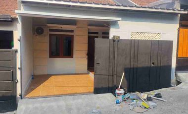 Dijual Murah, rumah 2 kamar. Cipayung, Depok