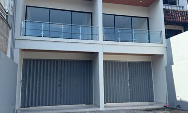 RUKO BARU 2 LANTAI JL. PULAU MOYO PEDUNGGAN DENPASAR BALI
