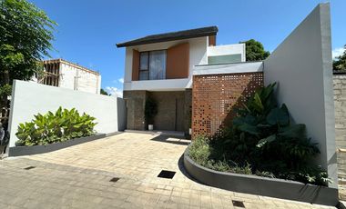 Dijual Villa Modern Strategis One Gate System di renon dekat sanur denpasar bali