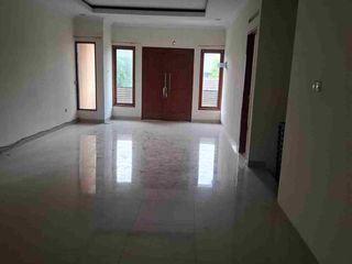 Rumah Sewa, bagus, nyaman, siap huni , sangat strategis, dekat berbagai perkulineran dan tol