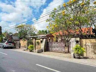 TANAH BULUH INDAH BONUS BANGUNAN RUMAH LANTAI I COCOK UNTUK KANTOR ATAU GUDANG KARNA BERADA DIKAWASAN ZONA PERDAGANGAN DAN JASA