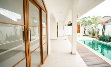 VILLA BRAND NEW DI BABAKAN CANGGU DEKAT PANTAI BATU BOLONG