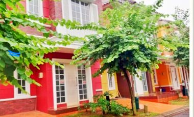 Dijual Cepat Rumah Cluster Malibu Village Colonial Type A, di Gading Serpong Tangerang Selatan