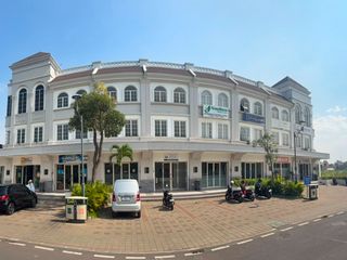 Dijual Ruko 3 Lantai Nyaman Siap Pakai Cocok Untuk Usaha Lokasi di Podomoro Park Bandung
