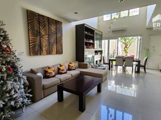 RUMAH 3 LANTAI DIJUAL DI DEKAT TUGU JOGJA
