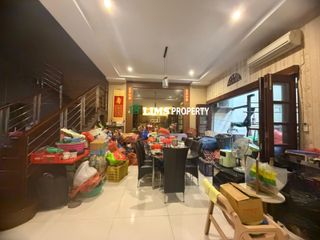 Dijual Villa Komplek Cemara Asri Jalan Rajawali