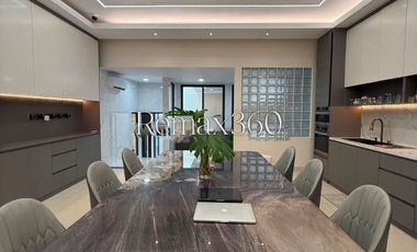 DIJUAL RUMAH MEWAH PIK Golfisland uk 250m2 furnished Elegant Jakarta Utara