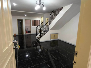 4BR with 2CG Townhouse FOR LEASE in Scout Area, Quezon City