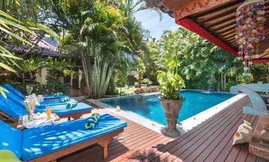Classic Luxury Villa Walking Distance Bintang Supermarket Seminyak