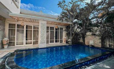 Komplek 6 Villa Mewah Komersial di Dewi Sri Kuta