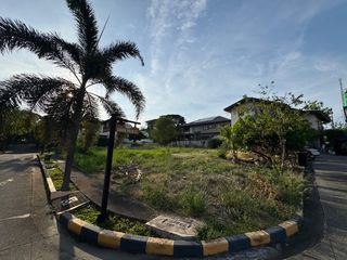 GOOD DEAL! Premier Residential Lot for Sale in Palms Pointe, Filinvest Alabang – near Ayala Alabang Village