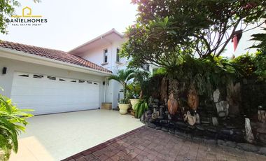 Rumah Siap Huni dengan Kolam Renang di Taman Provence BSD City